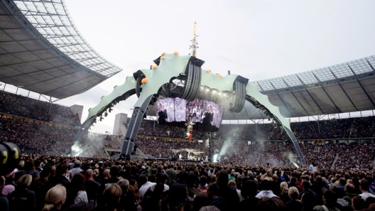 Мениджърът на Мадона и Live Nation поемат U2