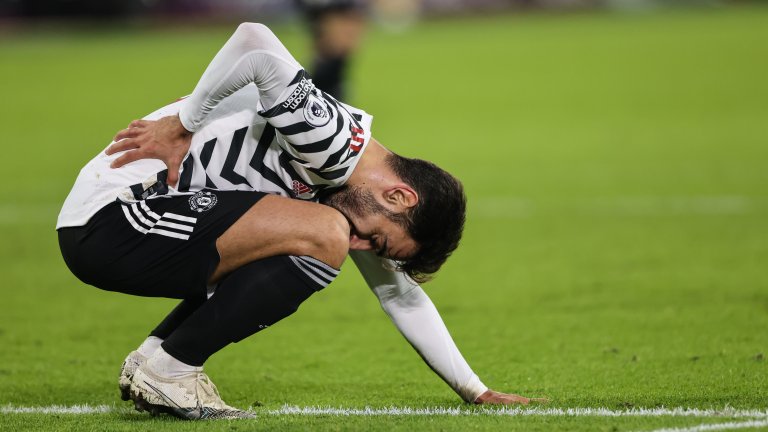 Бруно Фернандеш вече изпитва сериозни болки от постоянното носене на гръб на Юнайтед