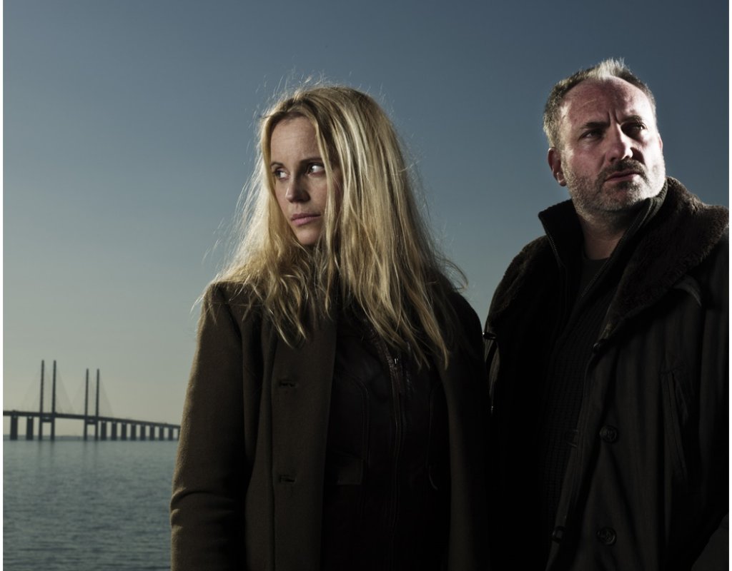 Софиа Хелин и Ким Бодниа в сезон 1 на сериала.