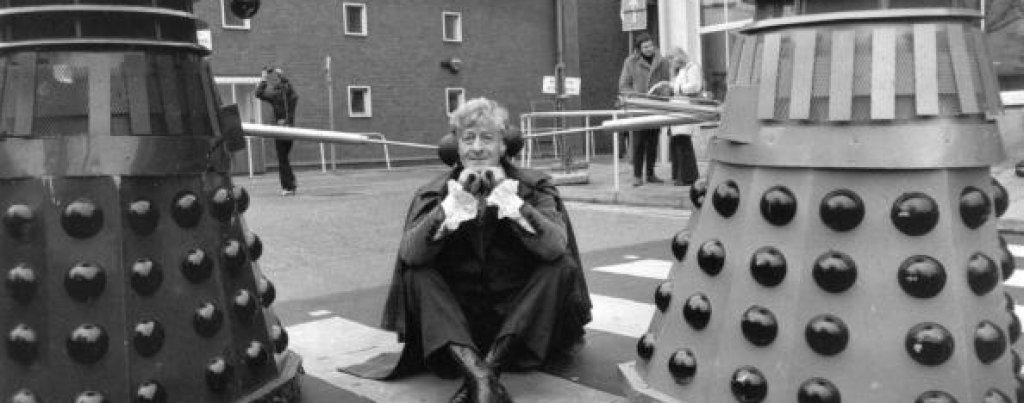 Доктор Кой
Това е най-дълго излъчваният научно-фантастичен сериал в историята. Първият му епизод е излъчен по BBC през 1963 година и оттогава историята за Доктора – пътешественик във времето, е обиколила не само различни вселени и епохи, но и телев