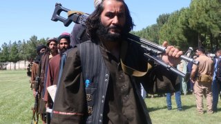 Техният напредък продължава на фона на американското изтегляне