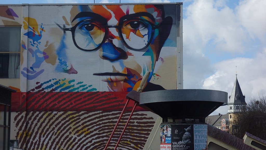 1280px-Frankfurt_Adorno_2019