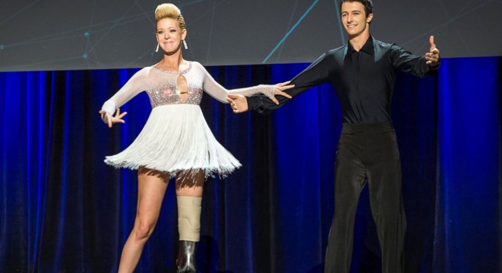 AP_adrianne_haslet_davis_jef_140319_16x9_992