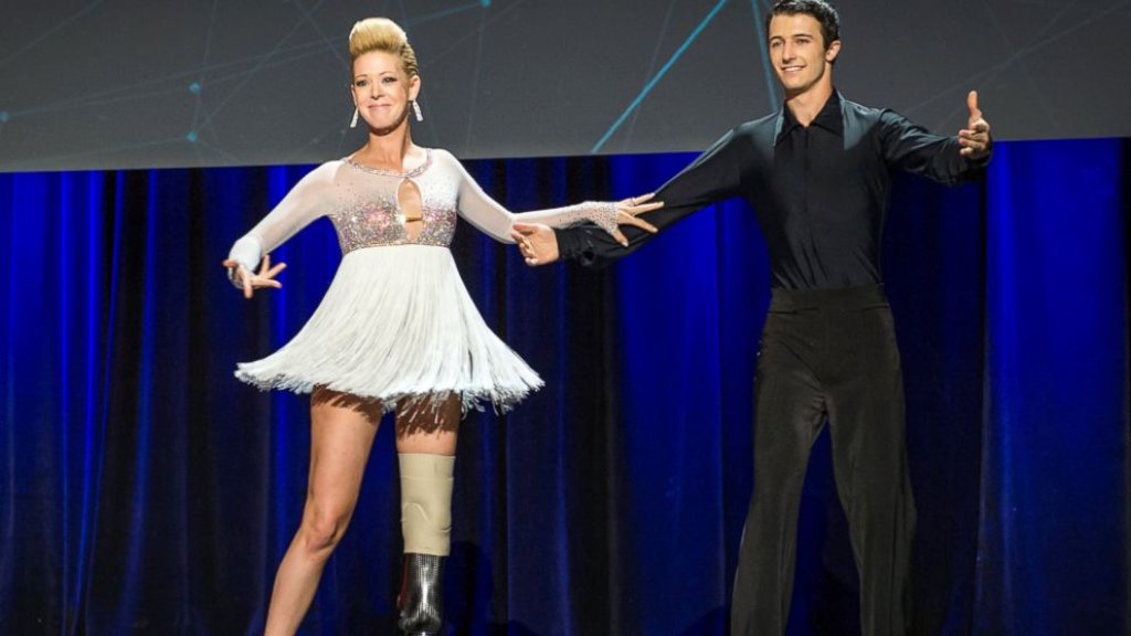 AP_adrianne_haslet_davis_jef_140319_16x9_992