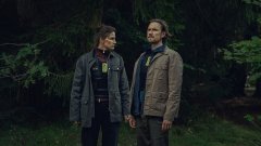 The Chestnut Man: Hide and Seek, сезон 2
Къде: в Netflix
Детективите Тулин и Хес се събират отново, след като самотна майка изчезва в Копенхаген. На телефона ѝ полицията намира поредица от съобщения, които препращат към детска песен, свързана с играта на криеница. Тулин и Хес трябва отново да обединят силите и умовете си, за да заловят убиеца, загърбвайки старите си романтични чувства.