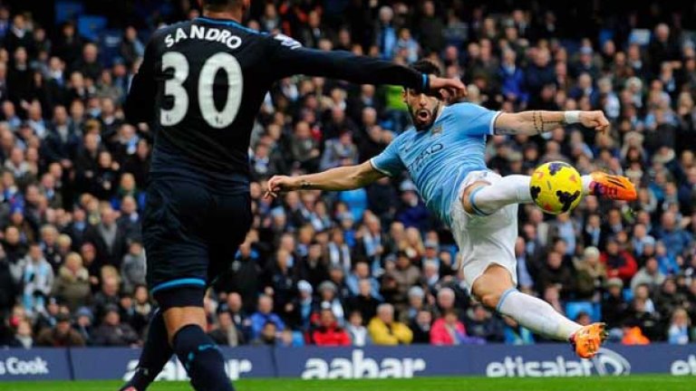 Негредо вкарва първия си гол за Сити срещу Тотнъм при разгромното 6:0.
