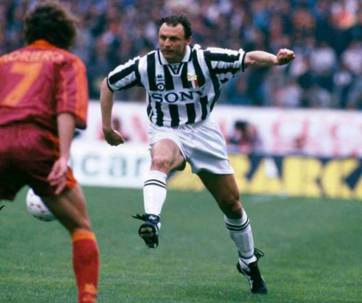 Пиетро Виерховод (1995–1996)
Какво да кажем за човек, който 14 години преди триумфа с Юве бе станал световен шампион с Италия. Отаказа се през 2000 г. след 24-годишна кариера. За последно бе начело на унгарския Хонвед.
