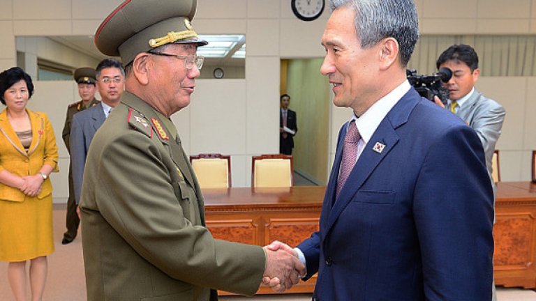 Възобновява се практиката да събират заедно семейства, разделени при Корейската война