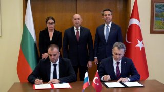 "Булгаргаз" и "Боташ" се договориха: Замразяват скъпия газов договор за 15 месеца