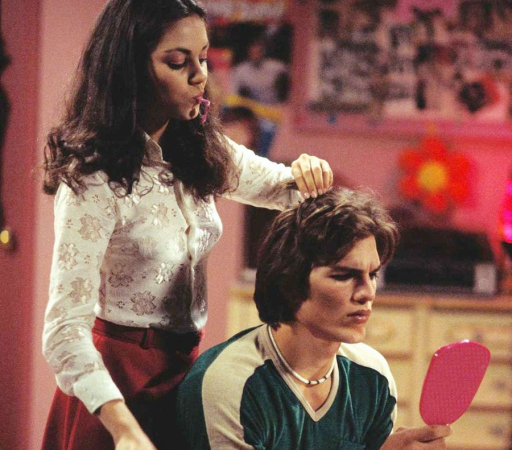 Мила Кунис и Аштън Къчър в Шеметни години