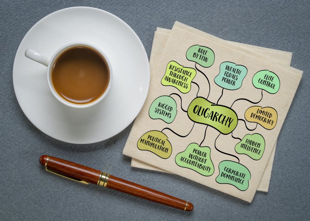 Зад кулисите на властта: олигархията през вековете