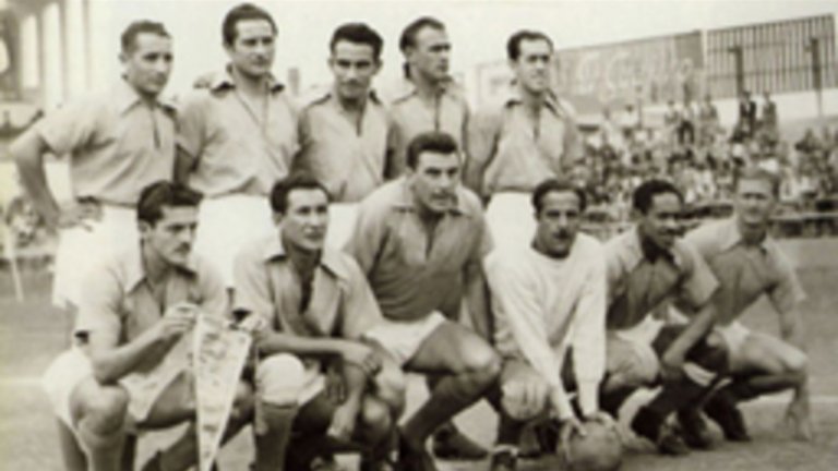 Предвождан от Алфредо Ди Стефано, тимът на Мийонариос побеждава Реал Мадрид на два пъти през 1952-а.