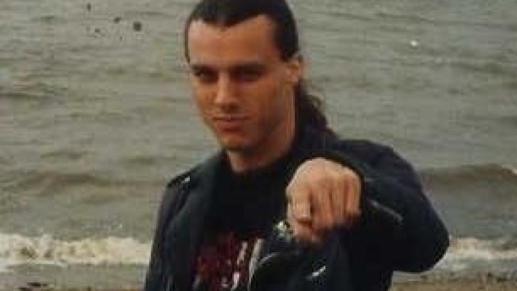 Chuck_Schuldiner_(cropped)