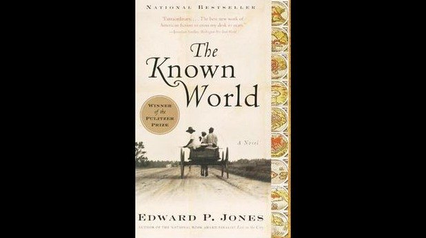 2. "Познатият свят" - Едуард Джоунс

През 1855 г. бившият роб Хенри вече е робовладелец. Държи се с робите си така, както неговият собственик го е научил. Книгата е зашеметяващ разказ за хората, живеещи и оцелели под робство. Творбата на Джоунс е комплексна, но увлекателна и прави непоколебим поглед върху обърканата история на Америка.