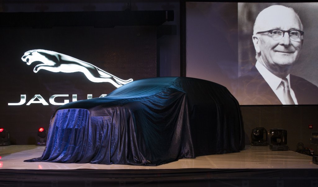 Допълнителните технологии, които осигуряват динамика при всякакви повърхности, включват съществуващите системи на Jaguar; All Surface Progress Control и Low Friction Launch