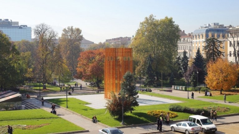 Идеята е "Бронзовата къща" да заеме част от пространството, освободено след премахването на мавзолея на Георги Димитров през 1999 г.