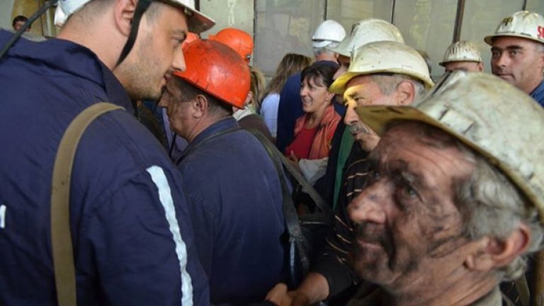 Преди това Бареков видя как работят миньорите в Рудник "Бабино"