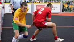 Догодина България може би все пак ще участва в голям турнир по футбол - световното първенство за бездомници