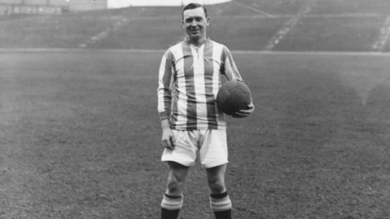 17. Хъдърсфийлд
На "Лийдс Роуд" присъстват 67 037 срещу Арсенал за ФА къп на 27 февруари 1932 г. Стадионът вижда трите титли през 20-те години на миналия век, но през 1994-а е разрушен.