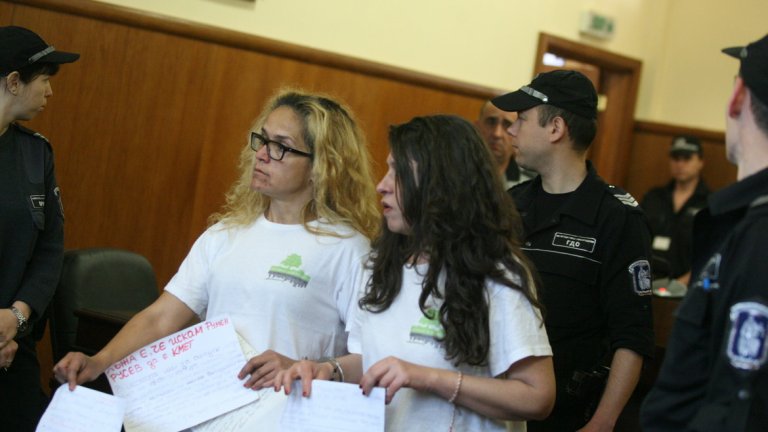 Десислава Иванчева по-лека мярка заради инвитро процедура