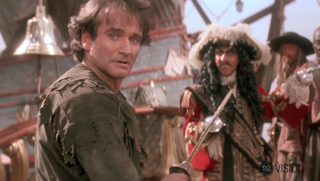 \"Хук\" (Hook, 1991)
Този филм може да не е възхваляван от критиците, но феновете винаги ще го обожават. И кой не би обикнал възрастния Питър Пан, бягащ от злия капитан Хук, когато в ролята на първия е Робин Уилямс.