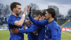 Левски възстанови преднината си пред Лудогорец с класика