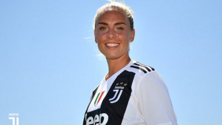 Говори бившата футболистка на Ювентус Петронела Екрот