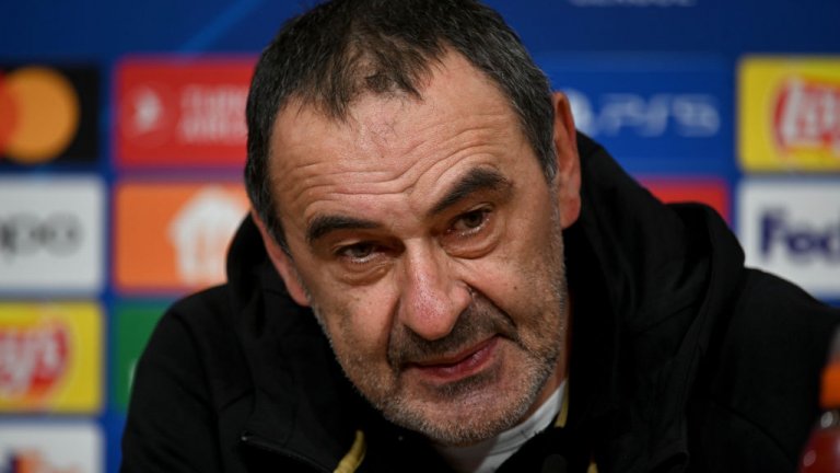 Спрягат Сари за завръщане в Наполи