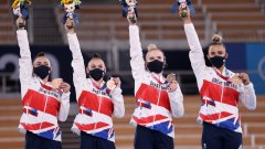 Криене на храна, обиди и тренировки със счупени кости: Тормозът над британските гимнастички излезе на светло