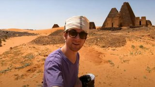 Съветът им - най-добре е в непопулярните места и не планирайте прекалено