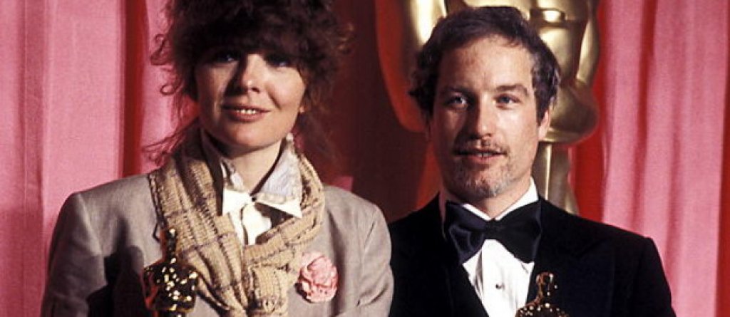През 1978 Даян Кийтън приема "Оскар"-а си за най-добра актриса за "Ани Хол" в "демонстративен" вдъхновен от мъжкото облекло костюм.