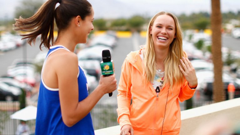 Иванович не спести неудобните въпроси на колежката си.