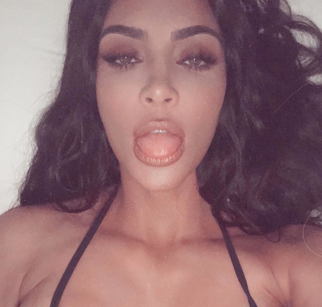 Ким Кардашиян