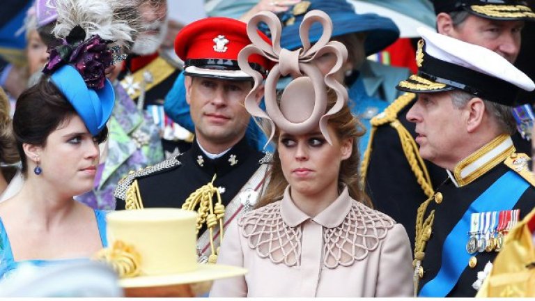 Принцесата: "Стъписана съм от вниманието, което привлече тази шапка. Надявам се който я е спечелил да се забавлява с нея така, както се забавлявах аз"