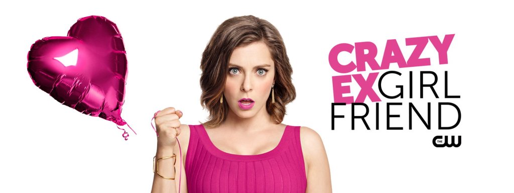 Crazy ex-girlfriend. Ребека Блум е млада и успешна жена, вероятно леко луда, която импулсивно зарязва всичко – от работата си до апартамента си в Манхатън и се впуска в търсене на щаститето в екзотичния град Уест Ковина, Калифорния. Звучи леко клиширано и