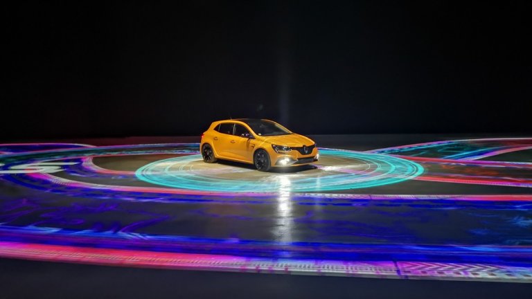 Фотогалерия: Renault MEGANE R.S. - това вече е спортна кола!