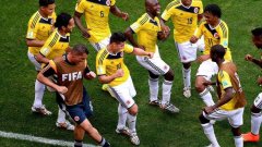 Колумбия отива на осминафинал след две победи в група С