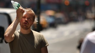 "Все едно всички хора на планетата са включили в едно и също време по 20 електрически чайника"
