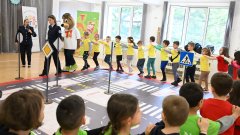Новият формат цели да изгради в децата навици за безопасно поведение на пътя още преди постъпването им в училище