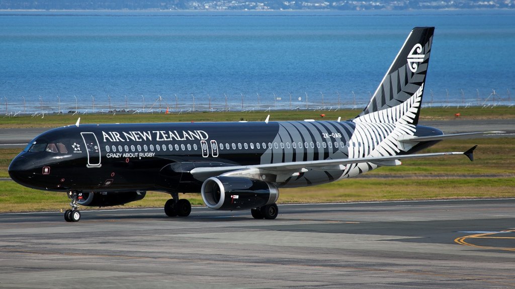 Air_New_Zealand_Airbus_A320_Nazarinia-3