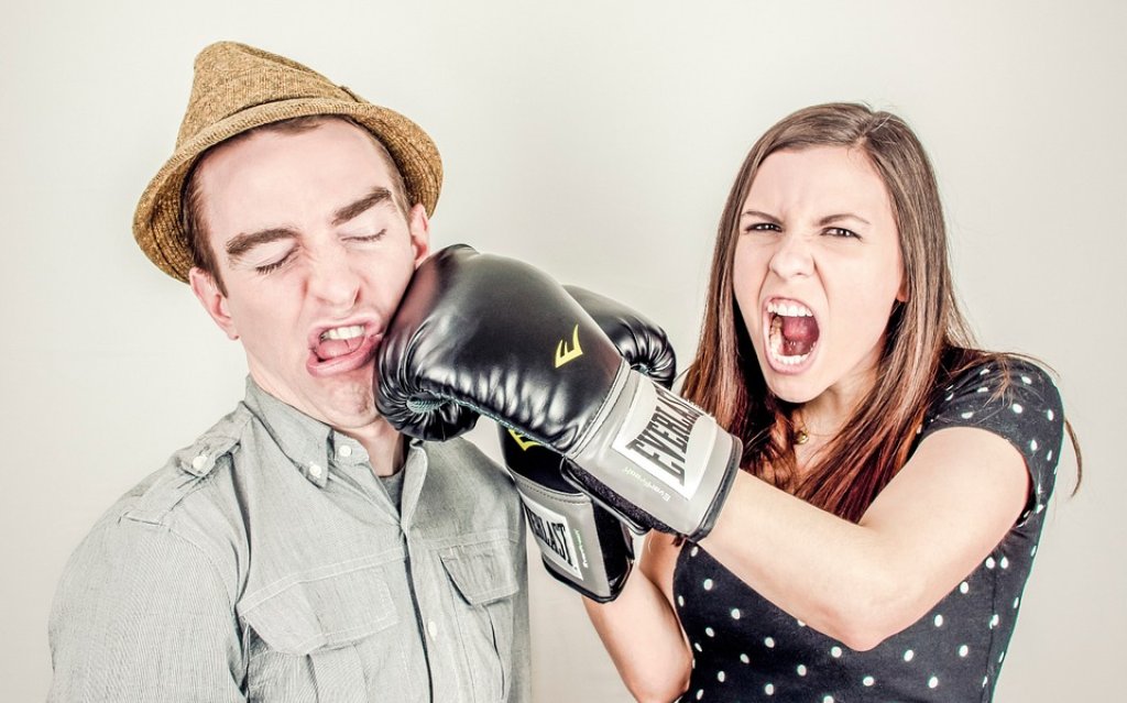 argument-238529_960_720