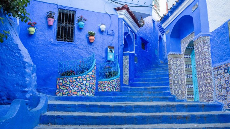 Мистерията на Синия град: Мароканският Шефшауен и неговите сини къщи