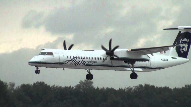 Механик открадна самолет от летището в Сиатъл