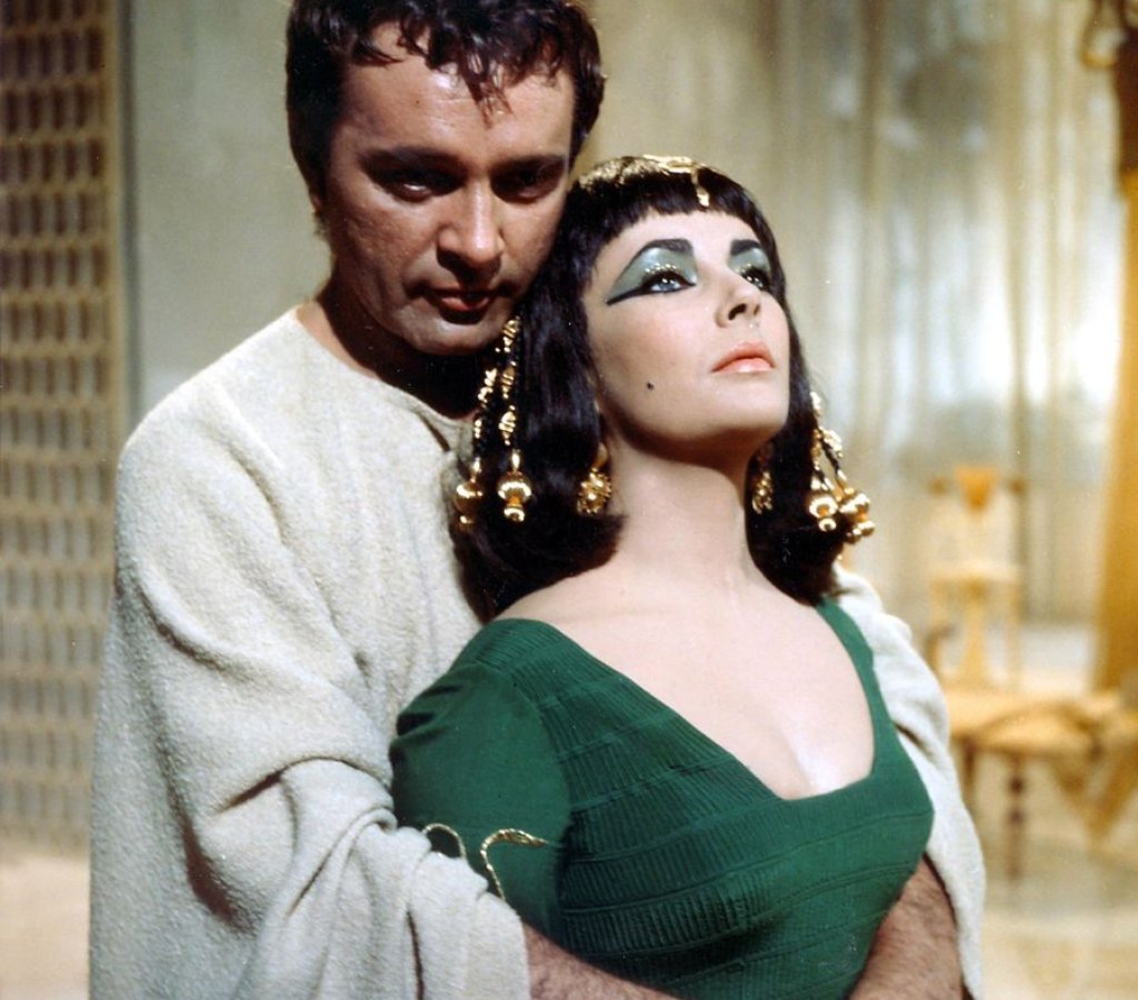 Елизабет Тейлър и Ричард Бъртън в Клеопатра