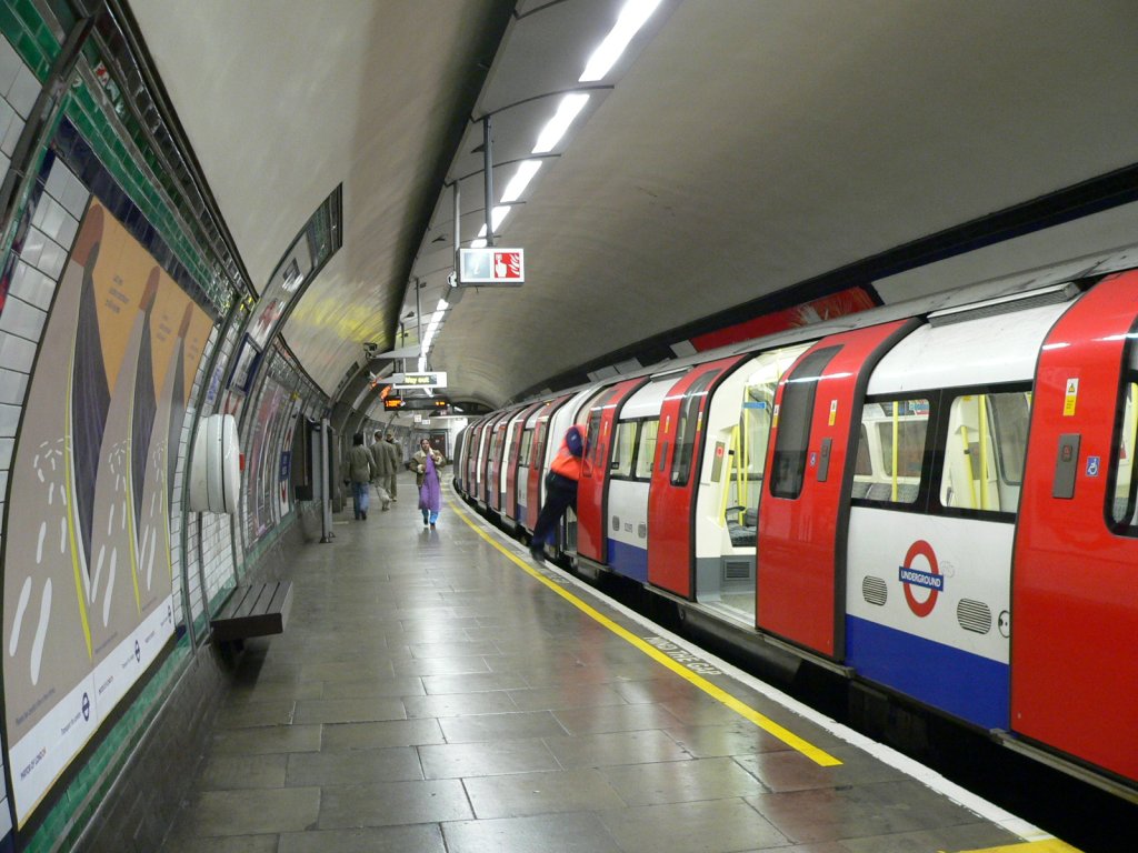 londonTube-Train