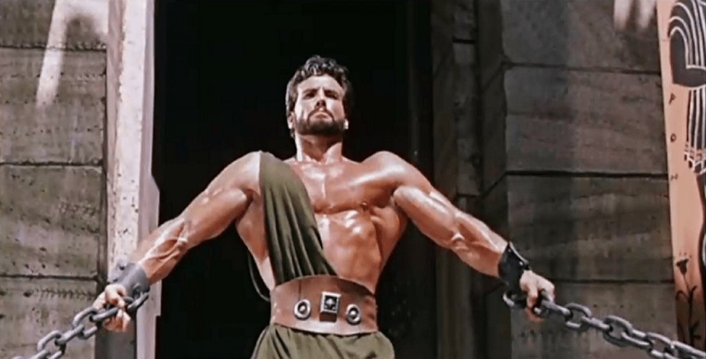 Актьорите, които наляха масивна мускулатура, много преди това да стане мейнстрийм. Например Стив Рийвс в "Херкулес".
