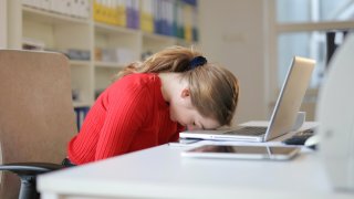 "Общата култура е анахронизъм. Апендикс, който и да го имаш, и да го нямаш, все тая. Парадоксално е обаче, че продължаваме да се самозалъгваме, че сме умни."