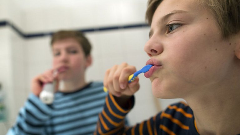 Има минимум две важни причини да се грижите за зъбите си