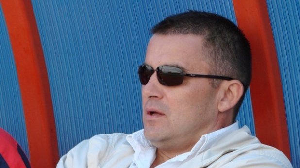 Спряганият за негов заместник Драголюб Симонович също категорично опроверга истинността на новината