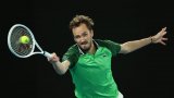 Чудовищен обрат и Медведев е на финал на Australian Open